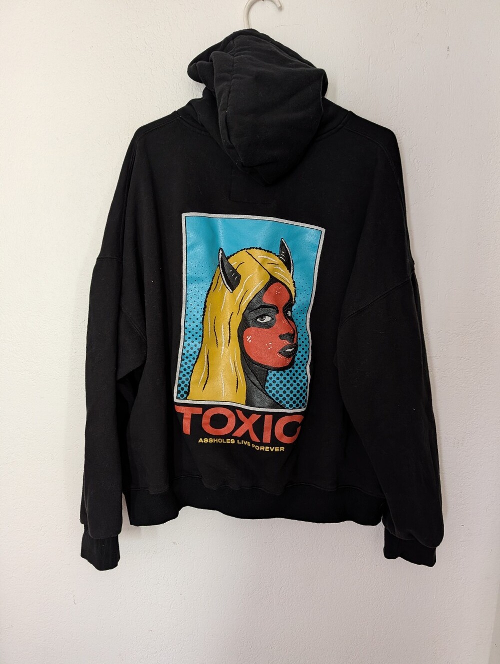 Assholes*s Live Forever Toxic Demon Streetwear Skater Hoodie 2XL Pre Owned